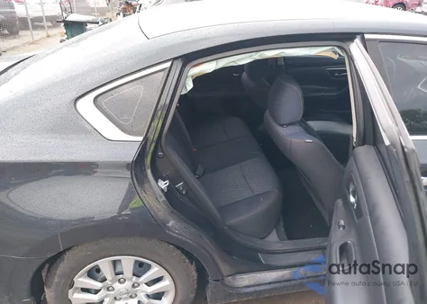 2017 Nissan Altima 2.5 S z USA, uszkodzony, nr VIN 1N4AL3AP7HN306481